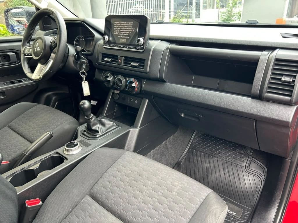 Mitsubishi L200 Katana Xrt 4x4 2.4 año 2024