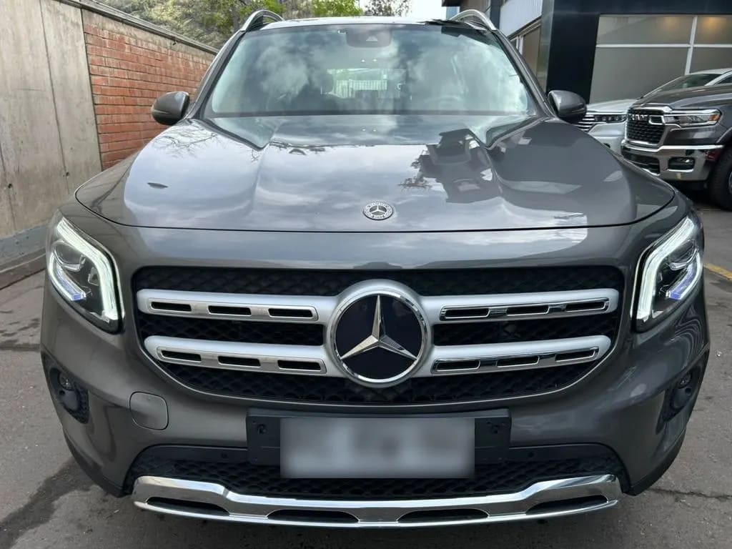 Mercedes-Benz Glb 250 2.0 4matic 4x4 At 5p año 2022