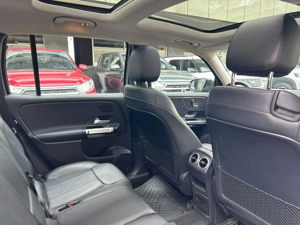 Mercedes-Benz Glb 250 2.0 4matic 4x4 At 5p año 2022