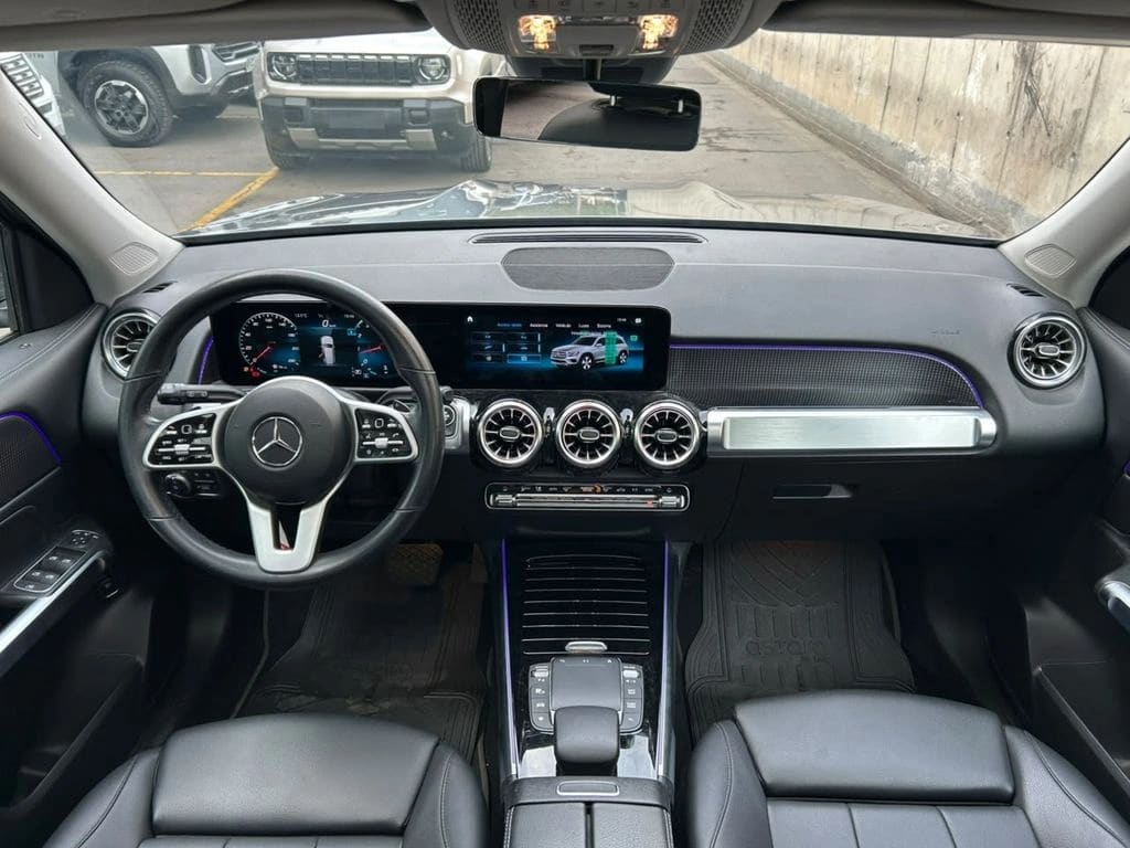 Mercedes-Benz Glb 250 2.0 4matic 4x4 At 5p año 2022