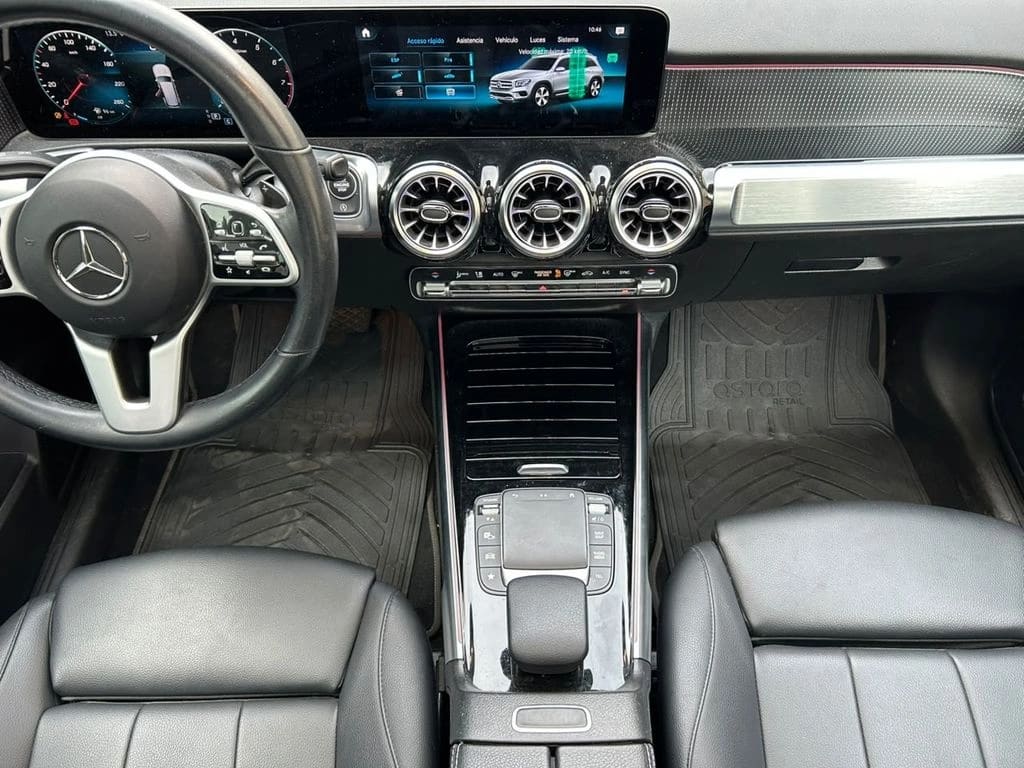 Mercedes-Benz Glb 250 2.0 4matic 4x4 At 5p año 2022