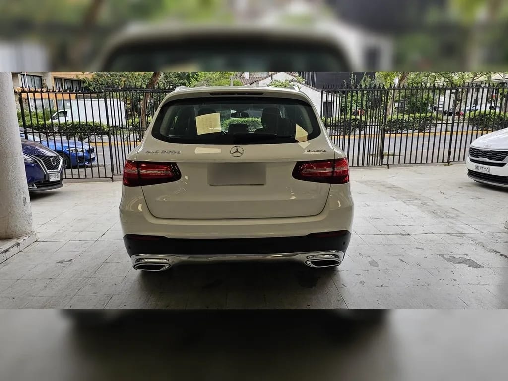 Mercedes-Benz 220 Glc 220 2.1 D 4x4 At año 2020