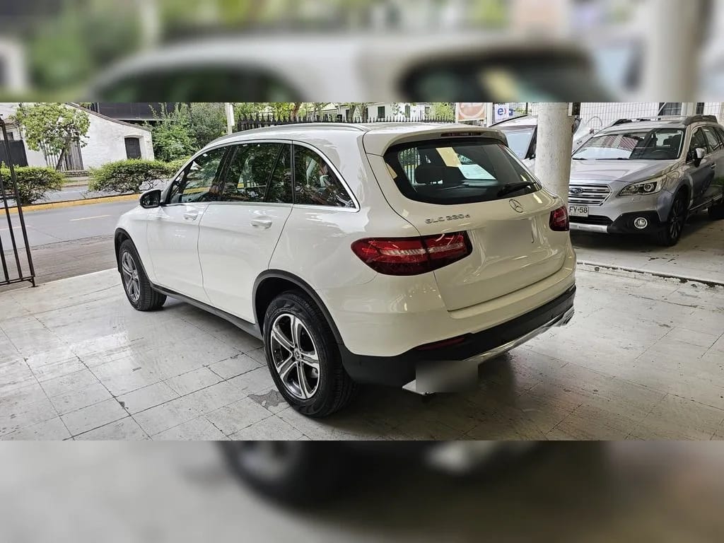 Mercedes-Benz 220 Glc 220 2.1 D 4x4 At año 2020
