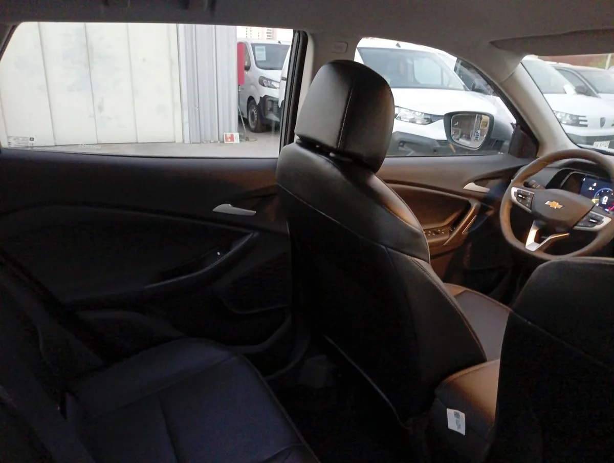 Chevrolet Tracker 1.2t Ltz T 4x2 At 5p año 2026