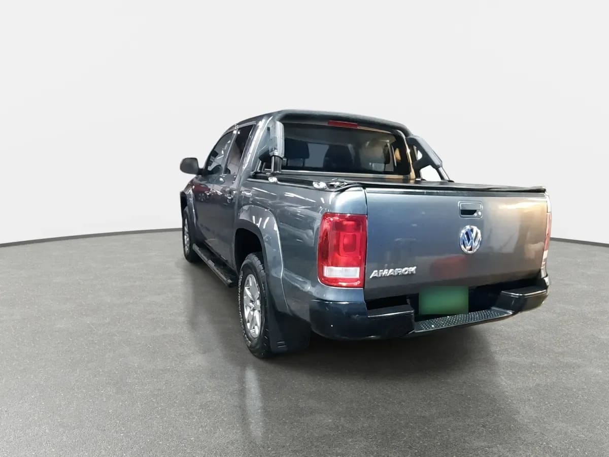 Volkswagen Amarok 2.0 Comfortline Diesel Dob. Cab. 4x2 Mt 4p año 2020