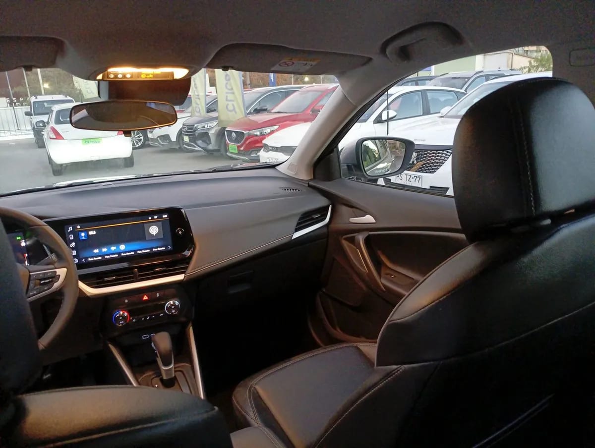 Chevrolet Tracker 1.2t Ltz T 4x2 At 5p año 2026