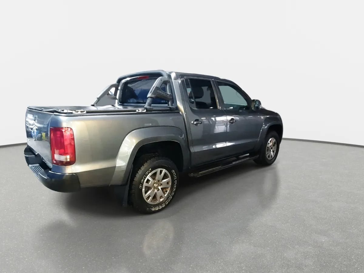 Volkswagen Amarok 2.0 Comfortline Diesel Dob. Cab. 4x2 Mt 4p año 2020