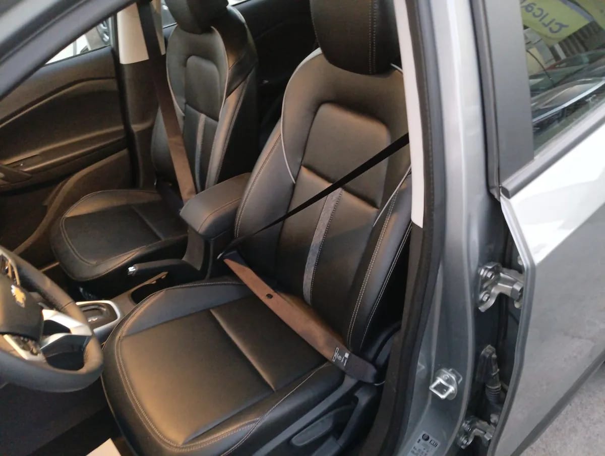 Chevrolet Tracker 1.2t Ltz T 4x2 At 5p año 2026