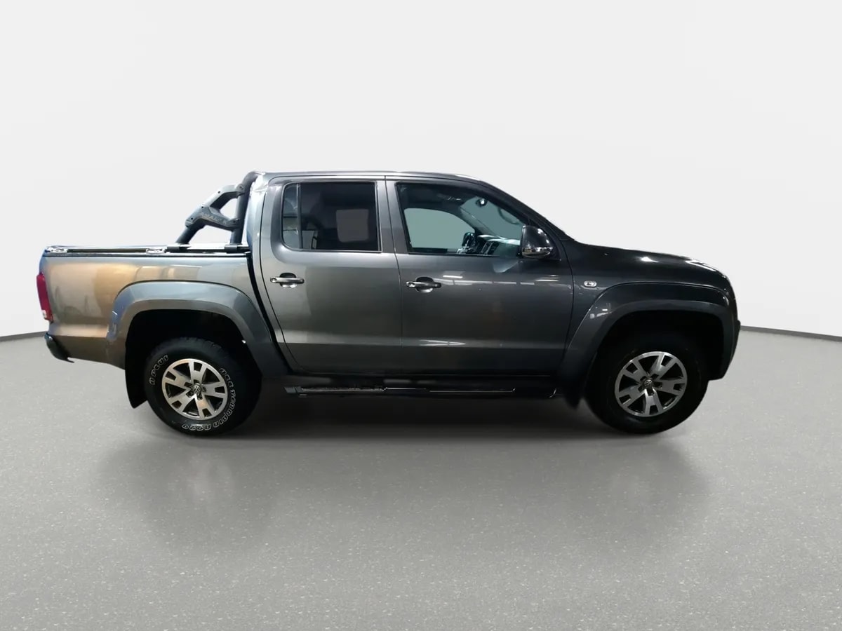 Volkswagen Amarok 2.0 Comfortline Diesel Dob. Cab. 4x2 Mt 4p año 2020
