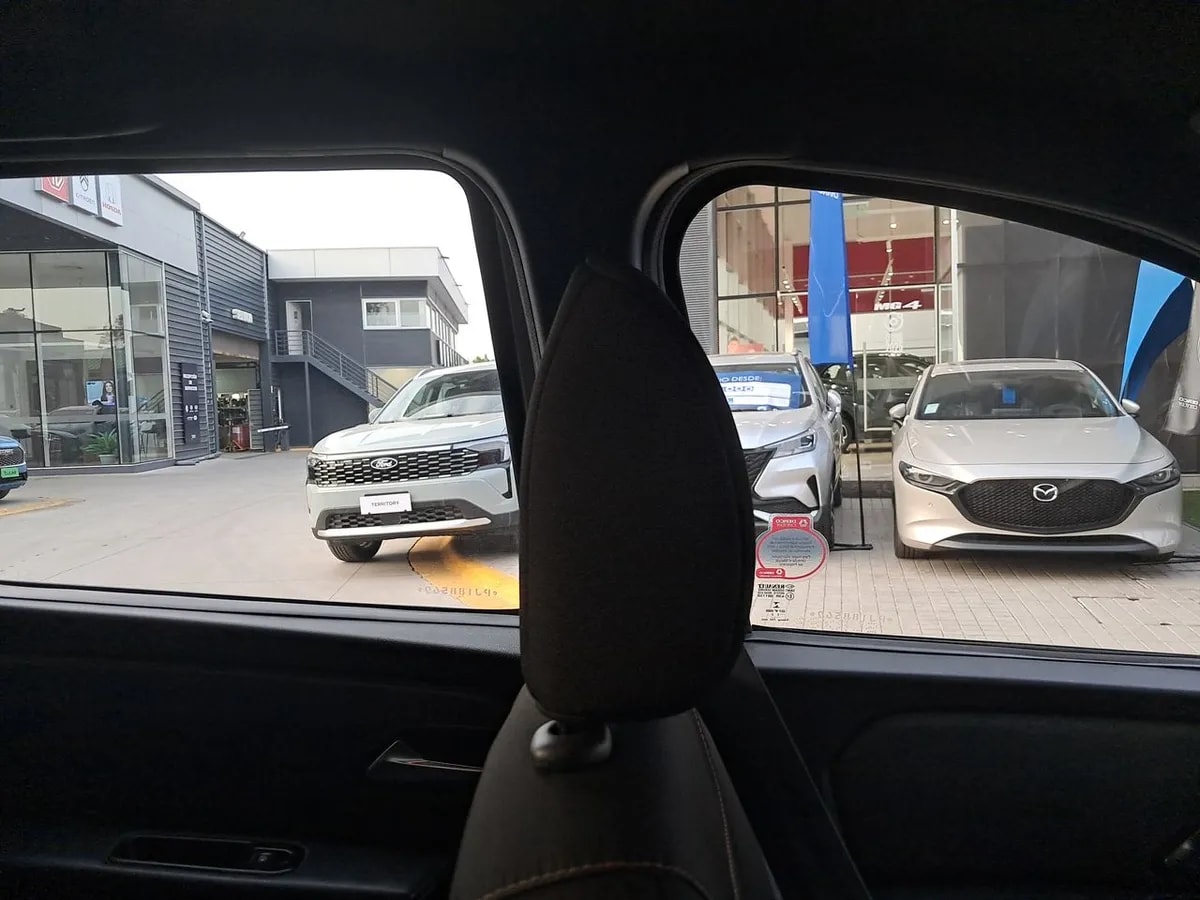 Renault Oroch 1.3 Intens Outsider Dob. Cab. 4x2 At 4p año 2023