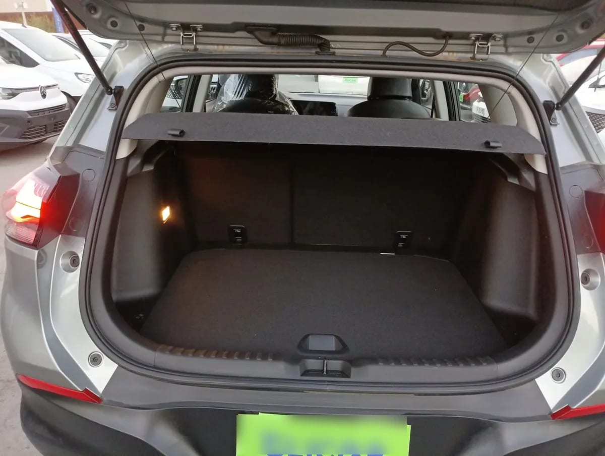 Chevrolet Tracker 1.2t Ltz T 4x2 At 5p año 2026