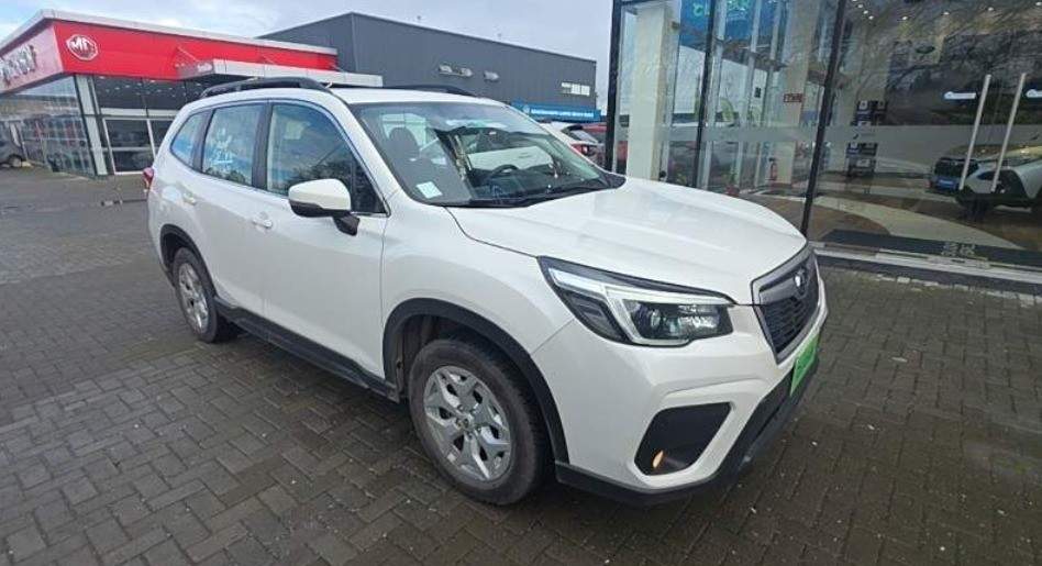 Subaru Forester 2.0i X Awd At 5p año 2021
