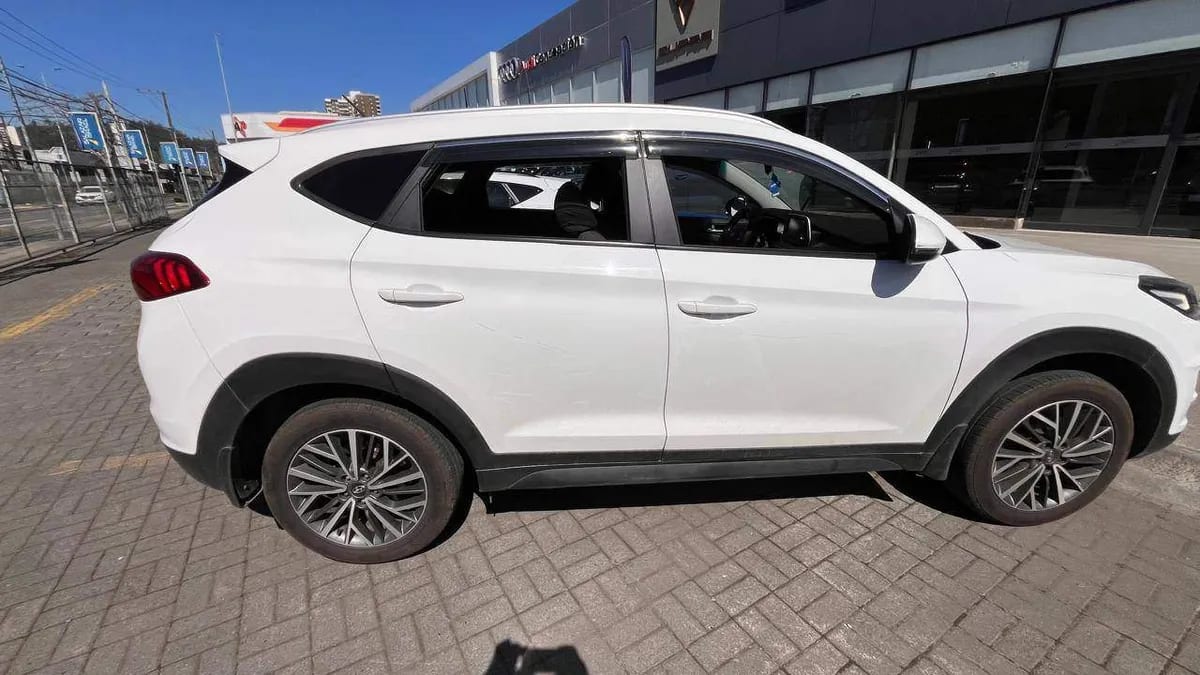 Hyundai Tucson 2.0 Value 4x2 Fl Mt 5p año 2020