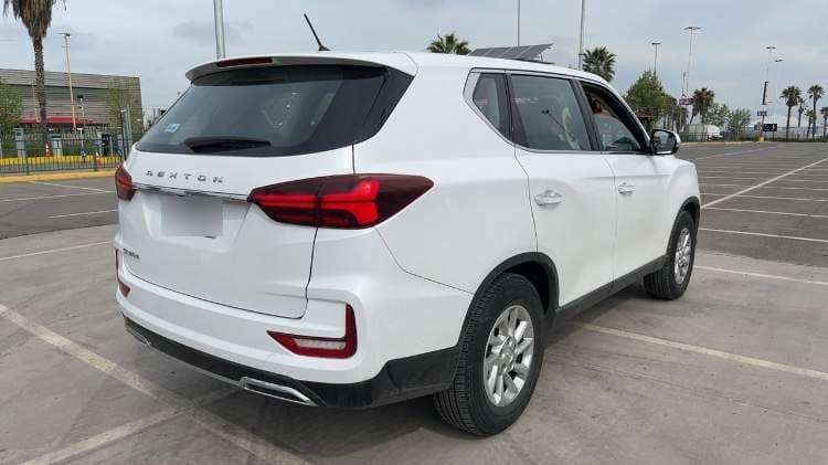 Ssangyong Rexton 2.0t Lx 4x2 6ab 6mt 5p año 2023