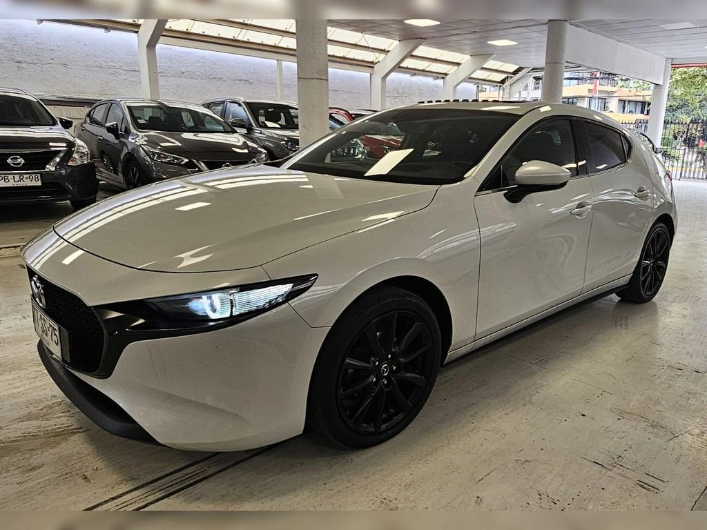 Mazda 3 Sport Core At 2025 año 2025