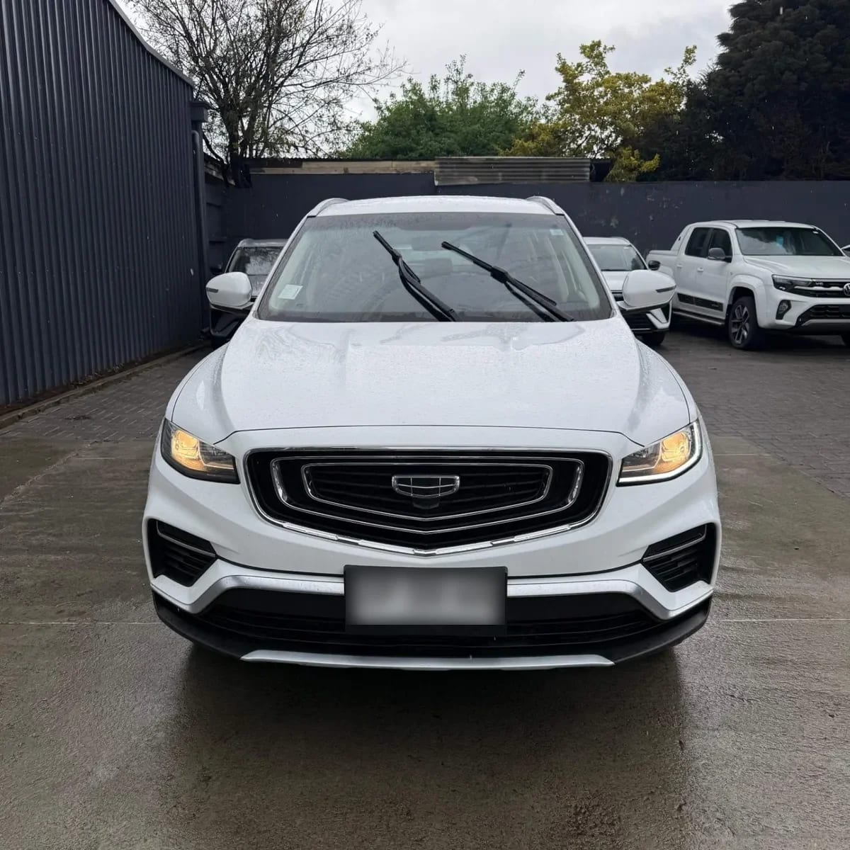 Geely Azkarra 1.5t Comfort 4x2 6at 5p año 2023