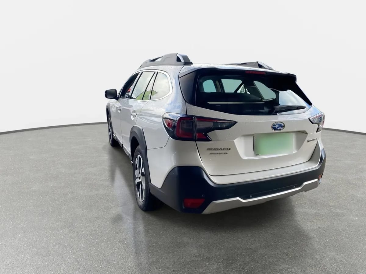 Subaru Outback 2.5i Touring Awd Cvt At 5p año 2022