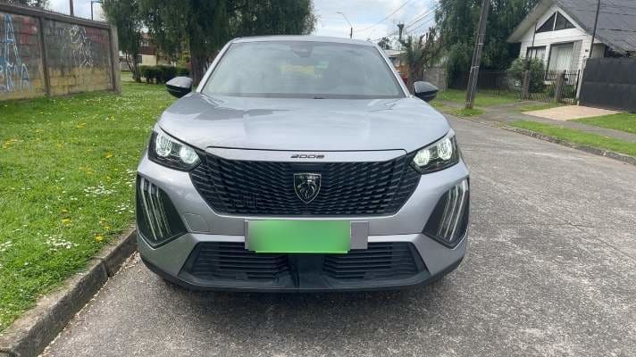 Peugeot 2008 1.2 Active Pack Puretech 130hp 4x2 Mt 5p año 2024