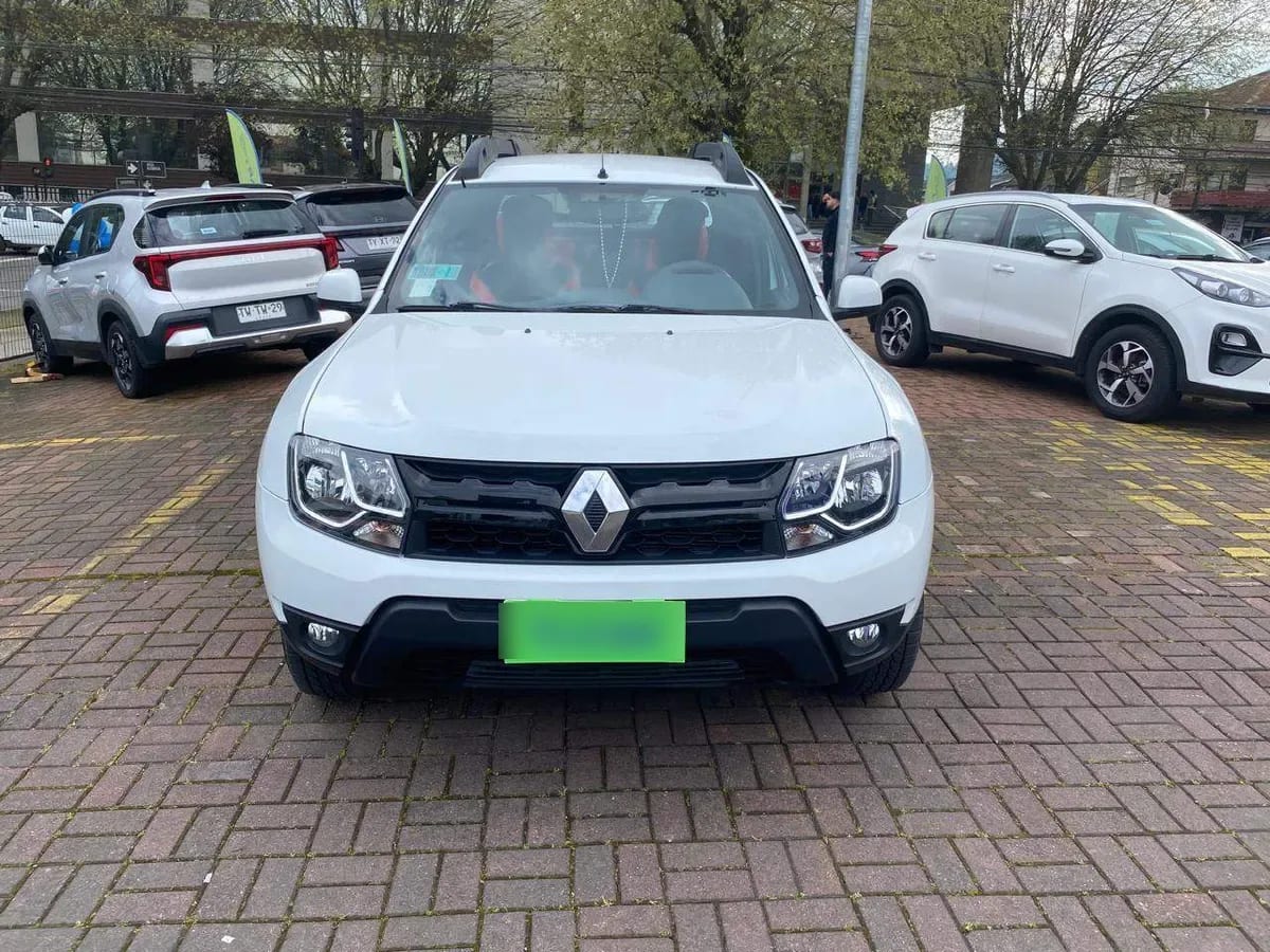 Renault Oroch 1.6 Zen 4x2 Dcab 6mt 4p año 2022