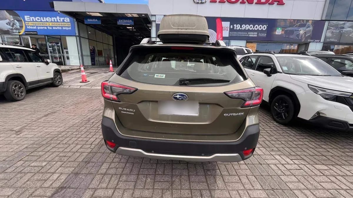 Subaru Outback 2.5i Touring Awd Cvt At 5p año 2022