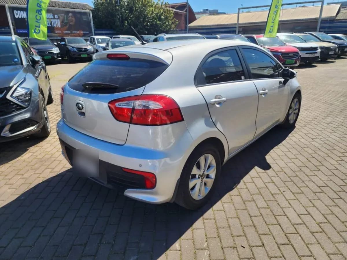Kia Rio 5 1.4 Ex 4x2 Ac Dab Abs 4at 5p año 2016