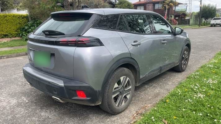 Peugeot 2008 1.2 Active Pack Puretech 130hp 4x2 Mt 5p año 2024
