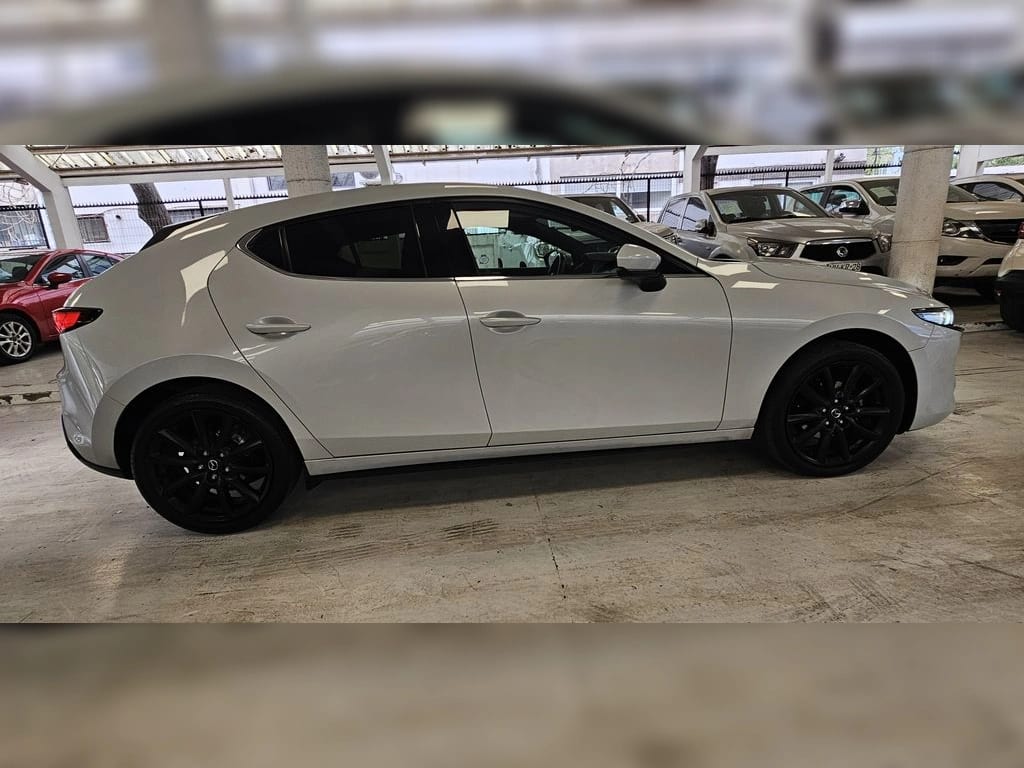 Mazda 3 Sport Core At 2025 año 2025