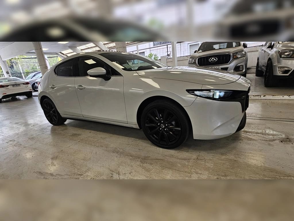 Mazda 3 Sport Core At 2025 año 2025