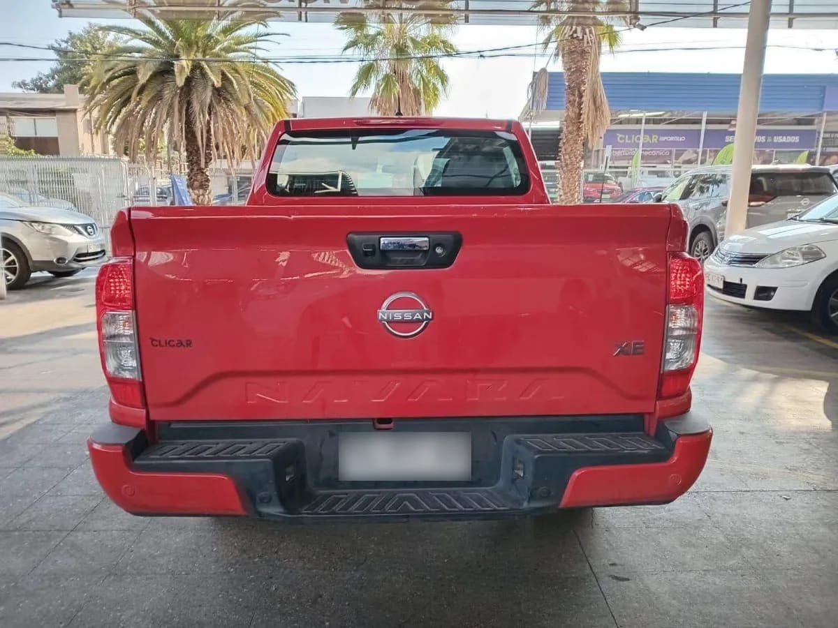 Nissan Navara 2.3d Xe Diesel 4x2 Dob.cab. Mt 4p año 2024