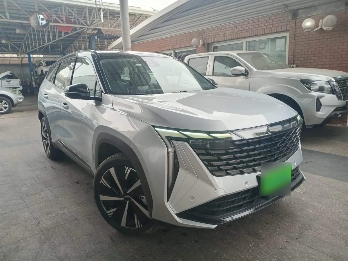 Geely New Okavango 2.0 Signature 2wd At 5p año 2026