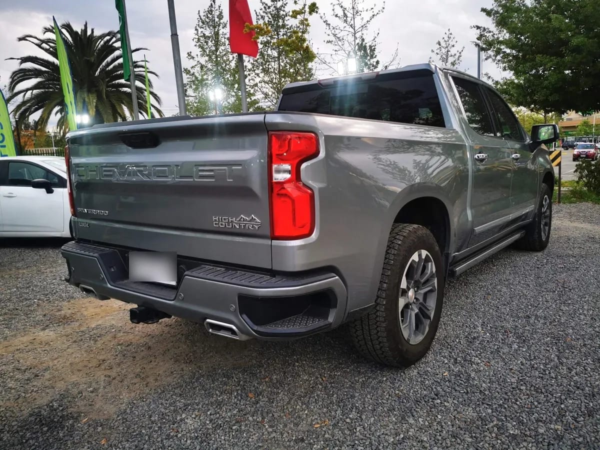 Chevrolet Silverado 3.0 High Country 4x4 At 4p año 2026