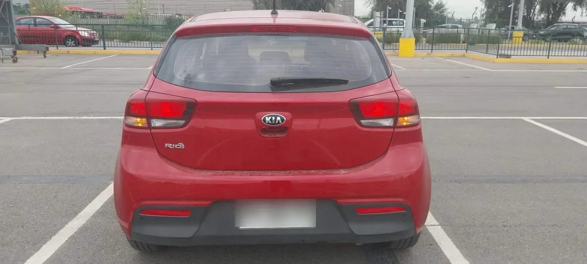 Kia Rio 5 1.4 Ex Full 4x2 Hb Ci 6mt 5p año 2022