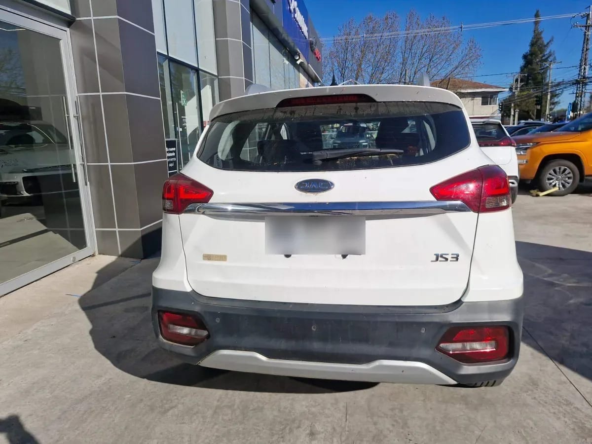 JAC Js3 1.6 Advance 4x2 Cvt At 5p año 2021