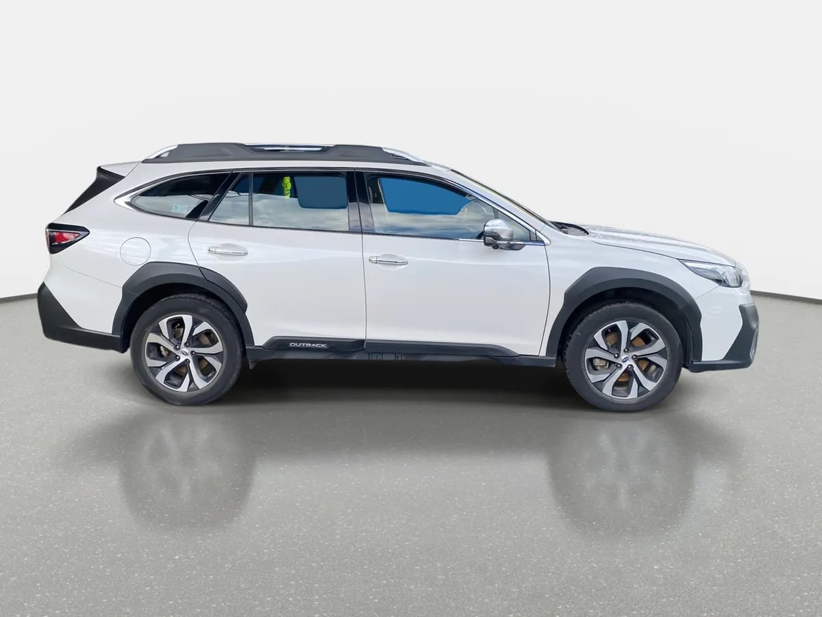 Subaru Outback 2.5i Touring Awd Cvt At 5p año 2022