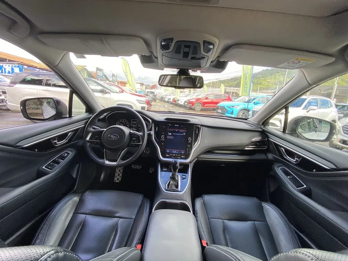 Subaru Outback 2.5i Touring Awd Cvt At 5p año 2022