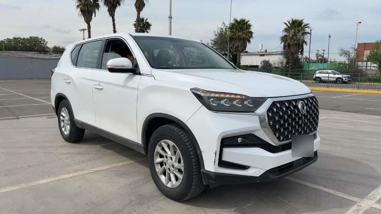 Ssangyong Rexton 2.0t Lx 4x2 6ab 6mt 5p año 2023