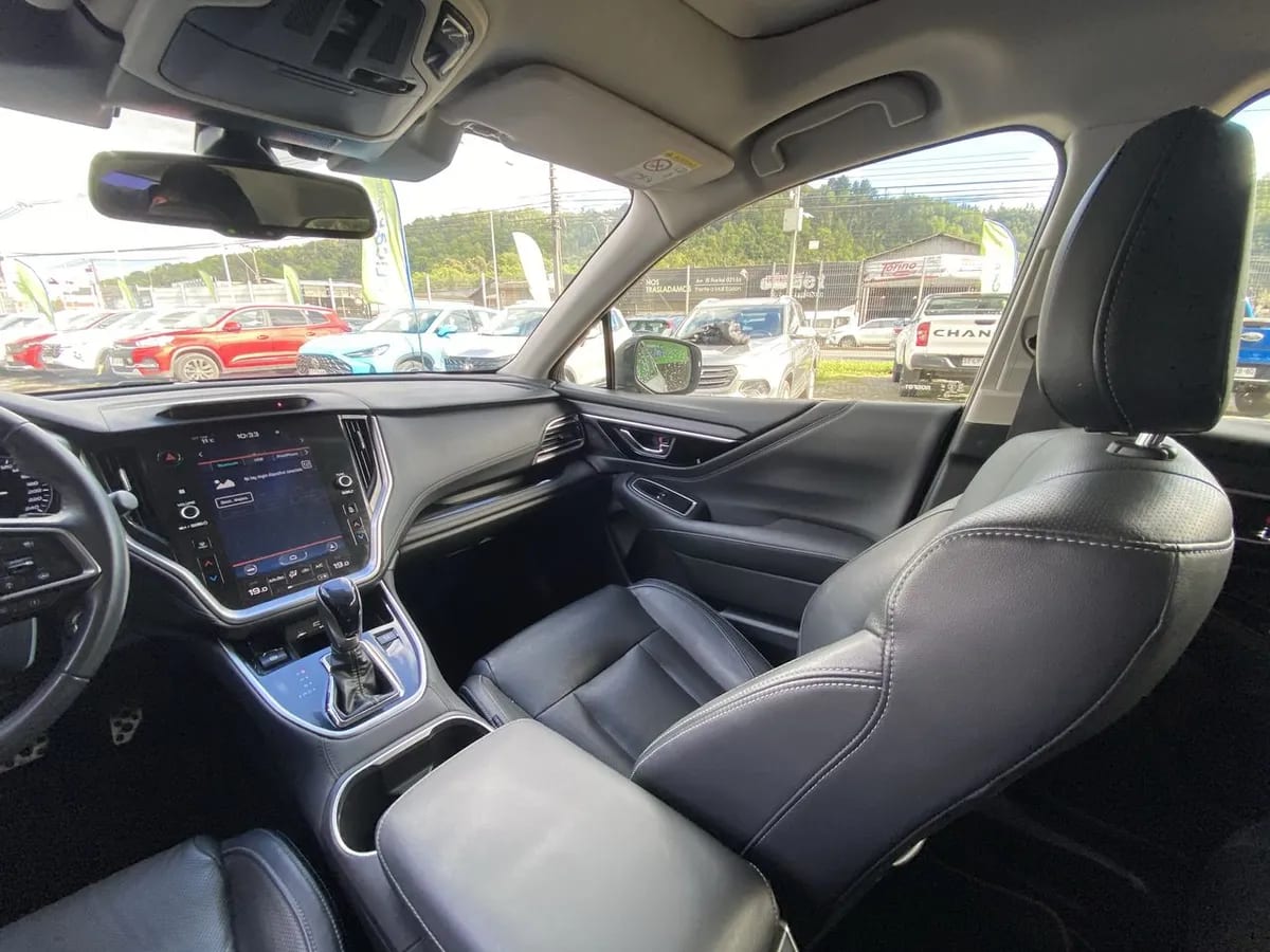 Subaru Outback 2.5i Touring Awd Cvt At 5p año 2022