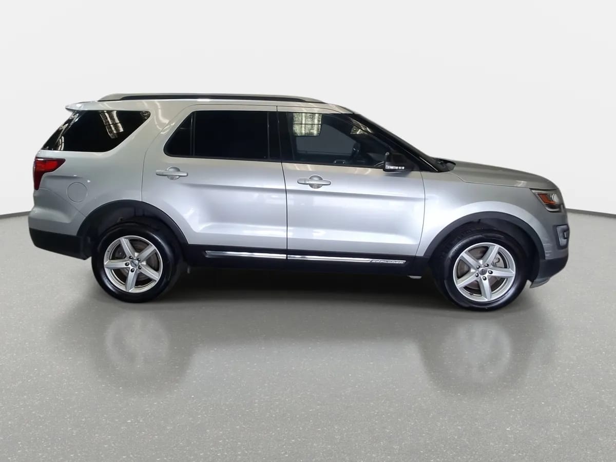 Ford Explorer 3.5 Xlt 4x2 3 Corridas At 5p año 2017