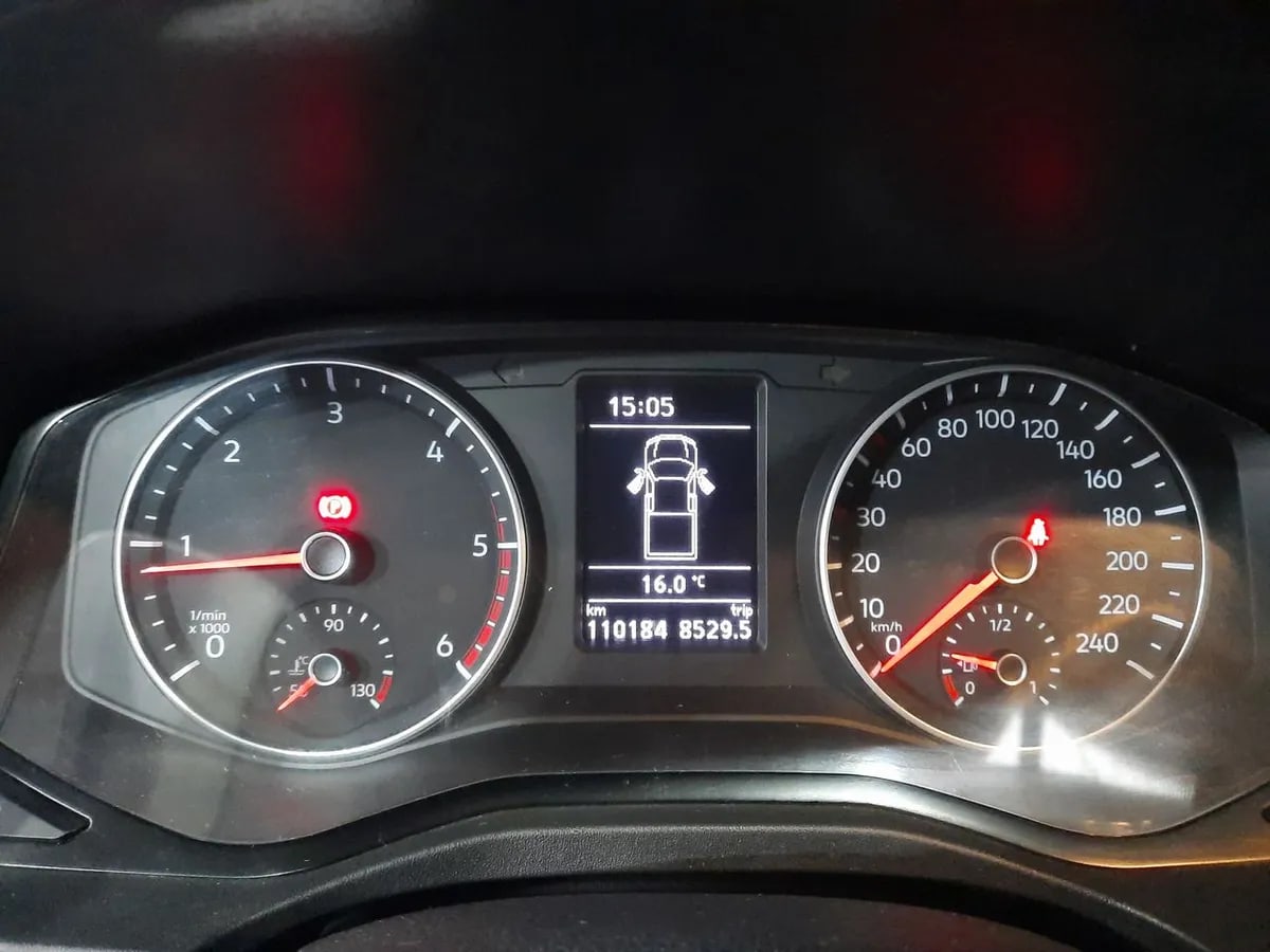 Volkswagen Amarok 2.0 Comfortline Diesel Dob. Cab. 4x2 Mt 4p año 2020