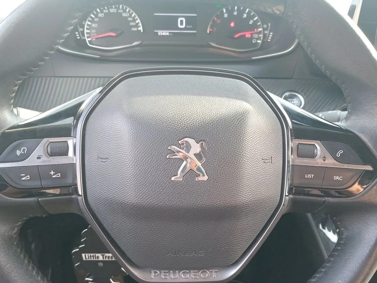 Peugeot 2008 1.2 Active Pack Puretech 130 4x2 Mt 5p año 2024