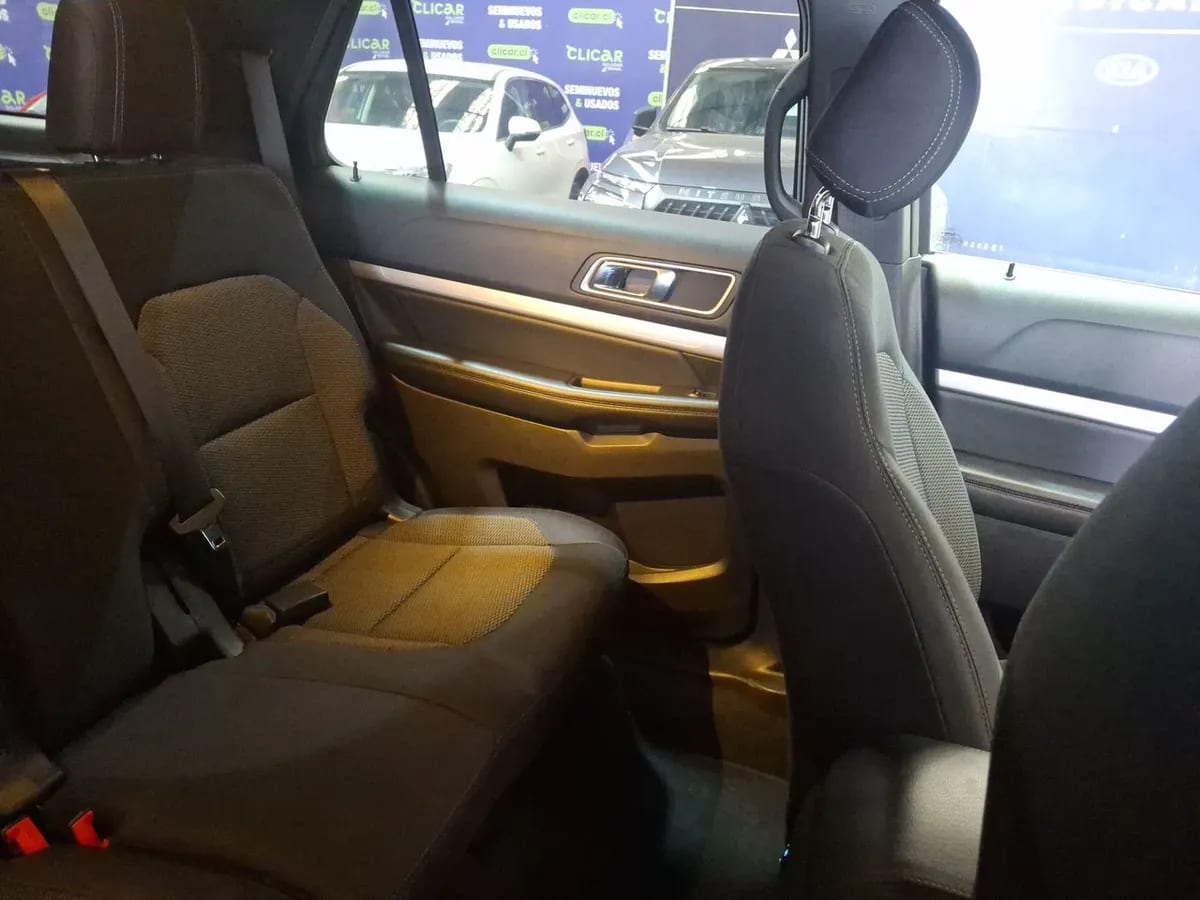 Ford Explorer 3.5 Xlt 4x2 3 Corridas At 5p año 2017