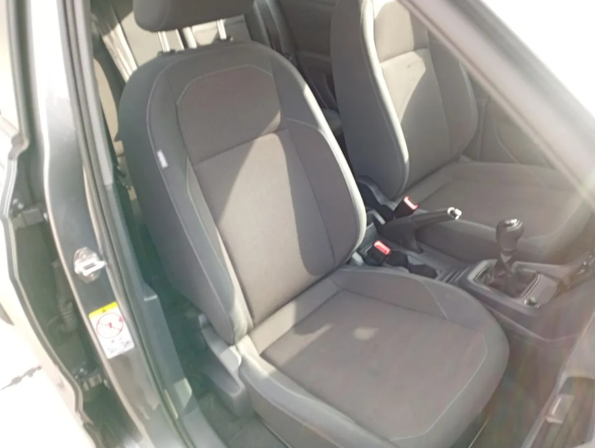 Volkswagen T-Cross 1.0 Tsi Trendline 4x2 5mt 5p año 2024