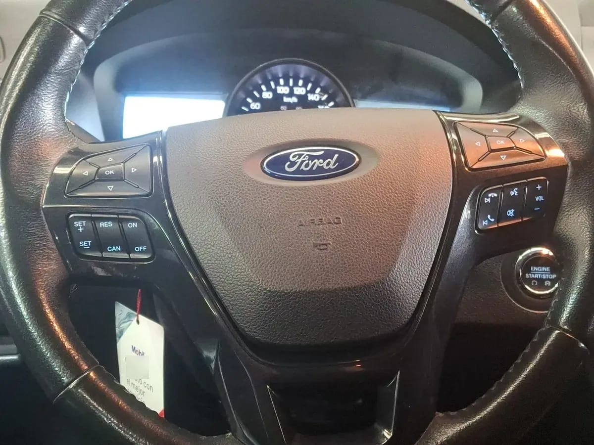 Ford Explorer 3.5 Xlt 4x2 3 Corridas At 5p año 2017