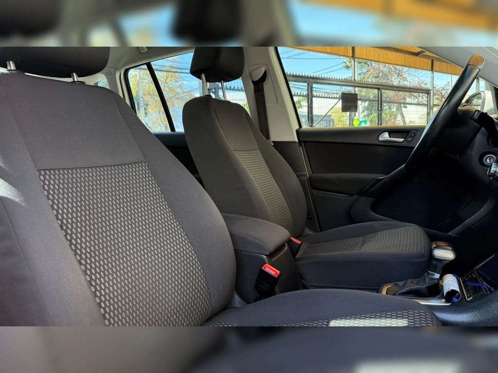 Volkswagen Tiguan 2.0 Full 4x4 At 5p año 2011