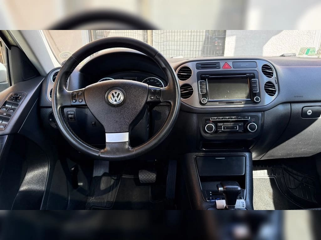 Volkswagen Tiguan 2.0 Full 4x4 At 5p año 2011