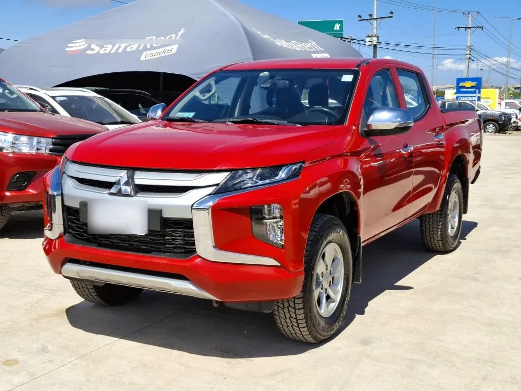 Mitsubishi L200 L200 Katana D/c 2.4 Tdi Mt Crt 4x4 año 2023