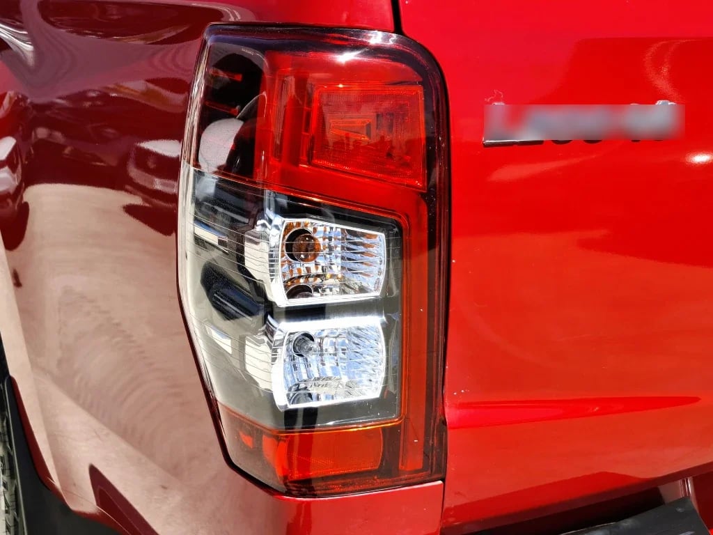 Mitsubishi L200 L200 Katana D/c 2.4 Tdi Mt Crt 4x4 año 2023