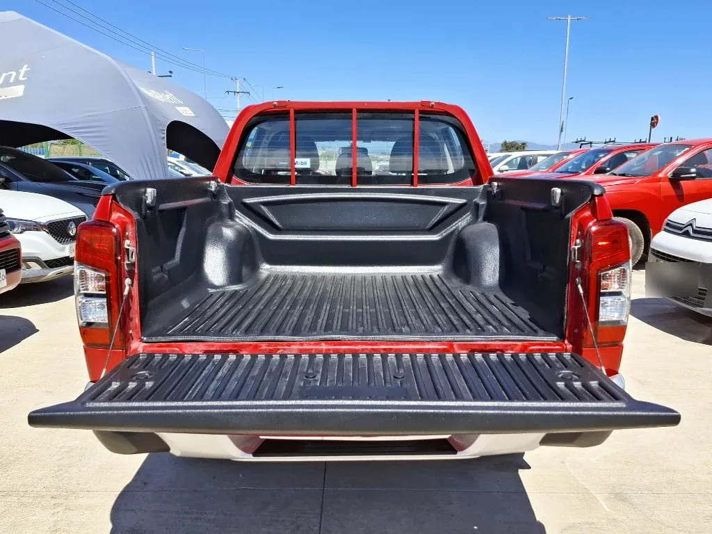 Mitsubishi L200 L200 Katana D/c 2.4 Tdi Mt Crt 4x4 año 2023