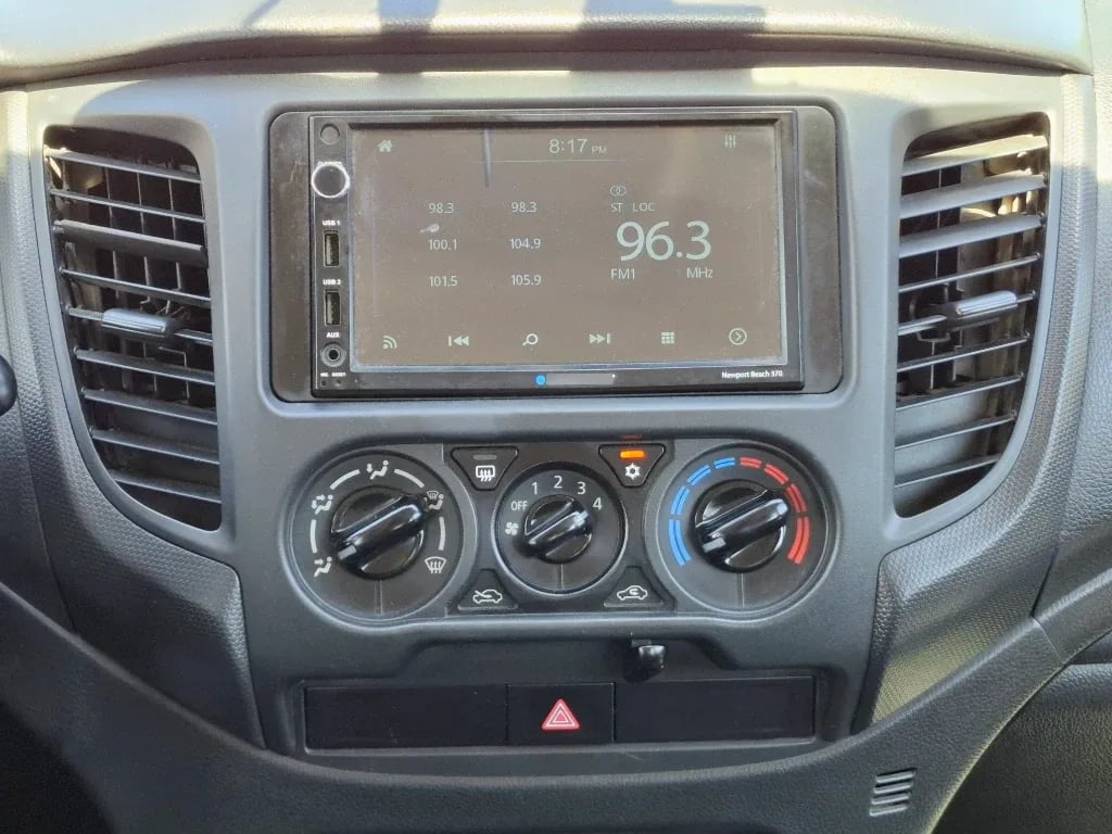 Mitsubishi L200 L200 Katana D/c 2.4 Tdi Mt Crt 4x4 año 2023