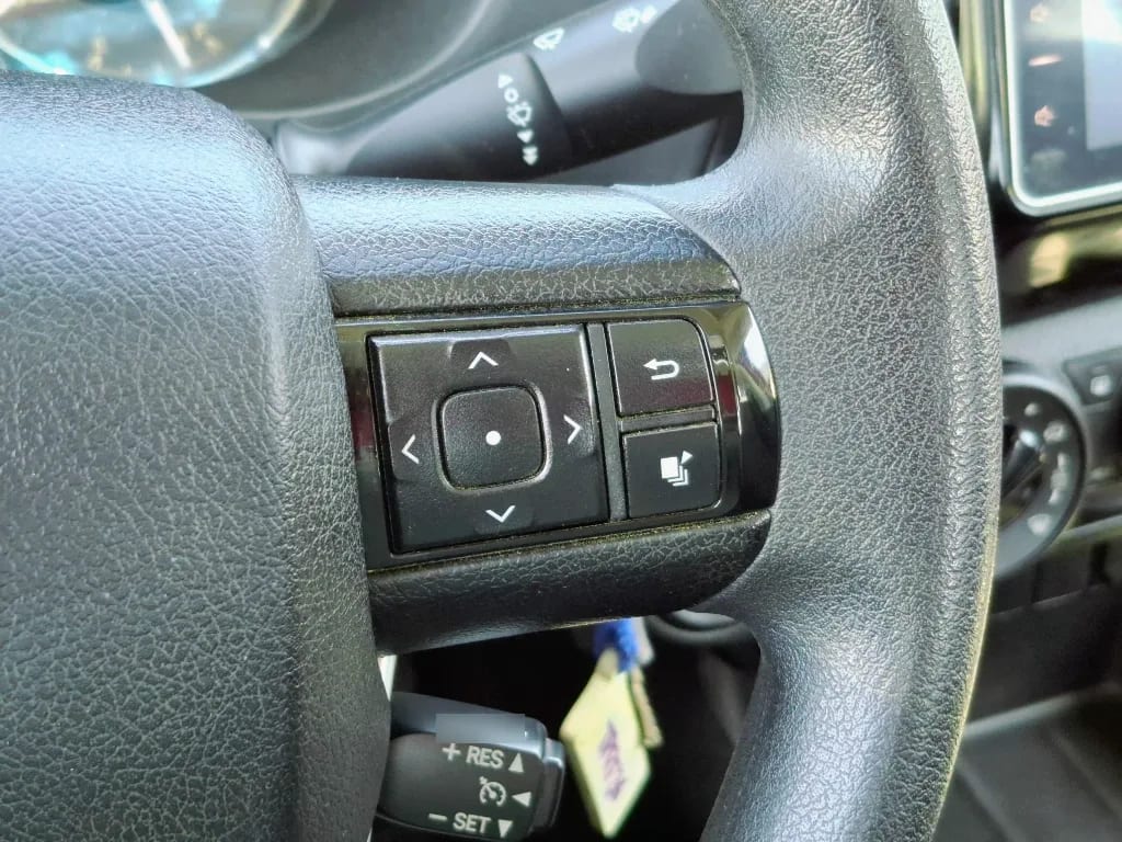 Toyota Hilux Hilux Dc 4x4 2.4 D Dx Mt año 2024